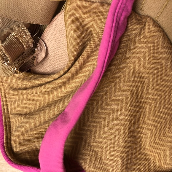 Lululemon Pink Activewear Top Sz 8 - Picture 6 of 9